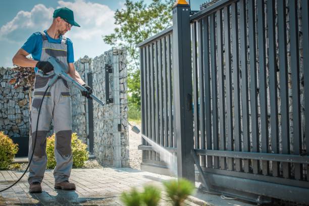 Best Pool Deck Cleaning  in Olyphant, PA